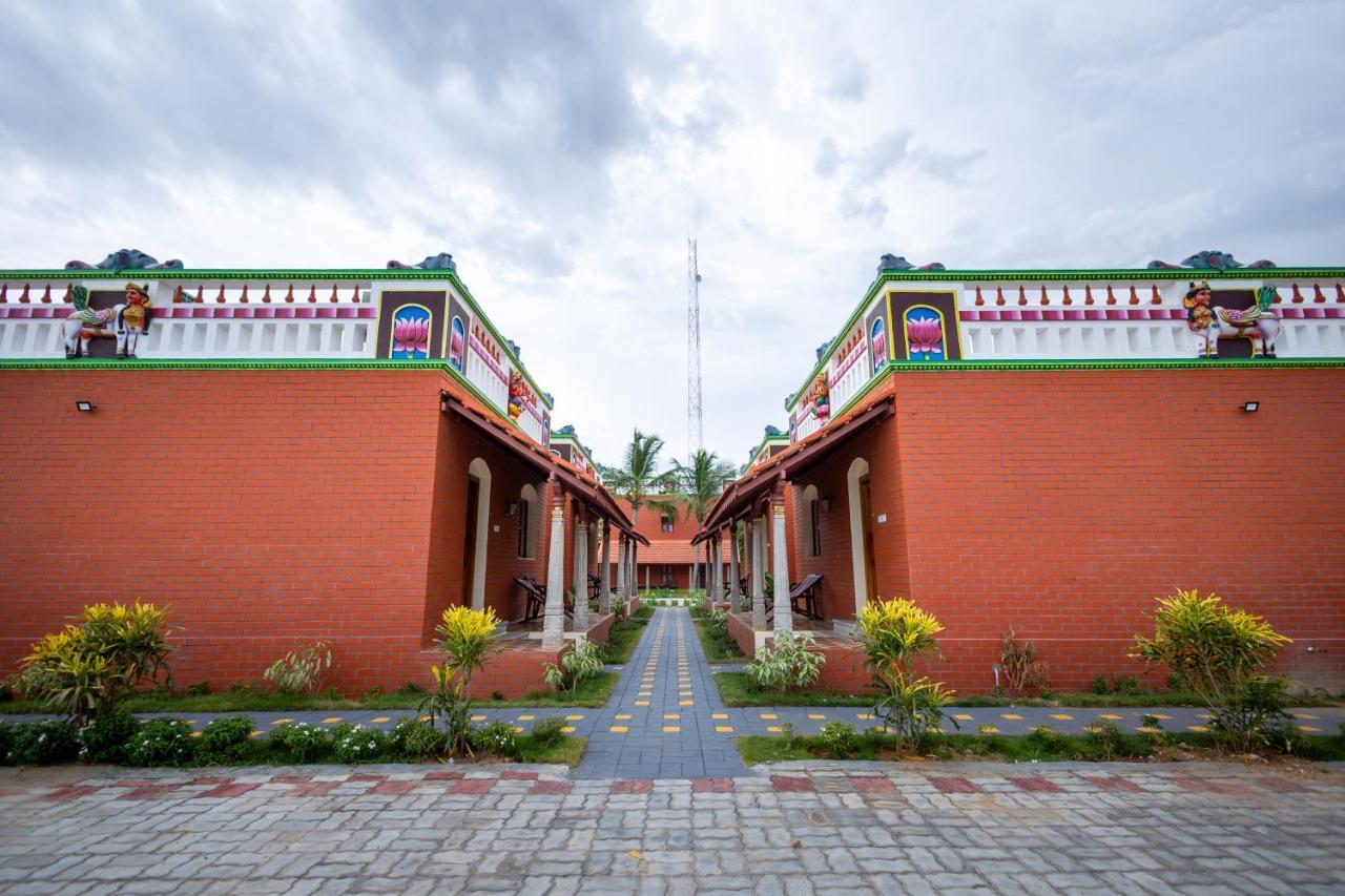 Chettinad Heritage Wellness Resorts Mithilaipatti Bagian luar foto