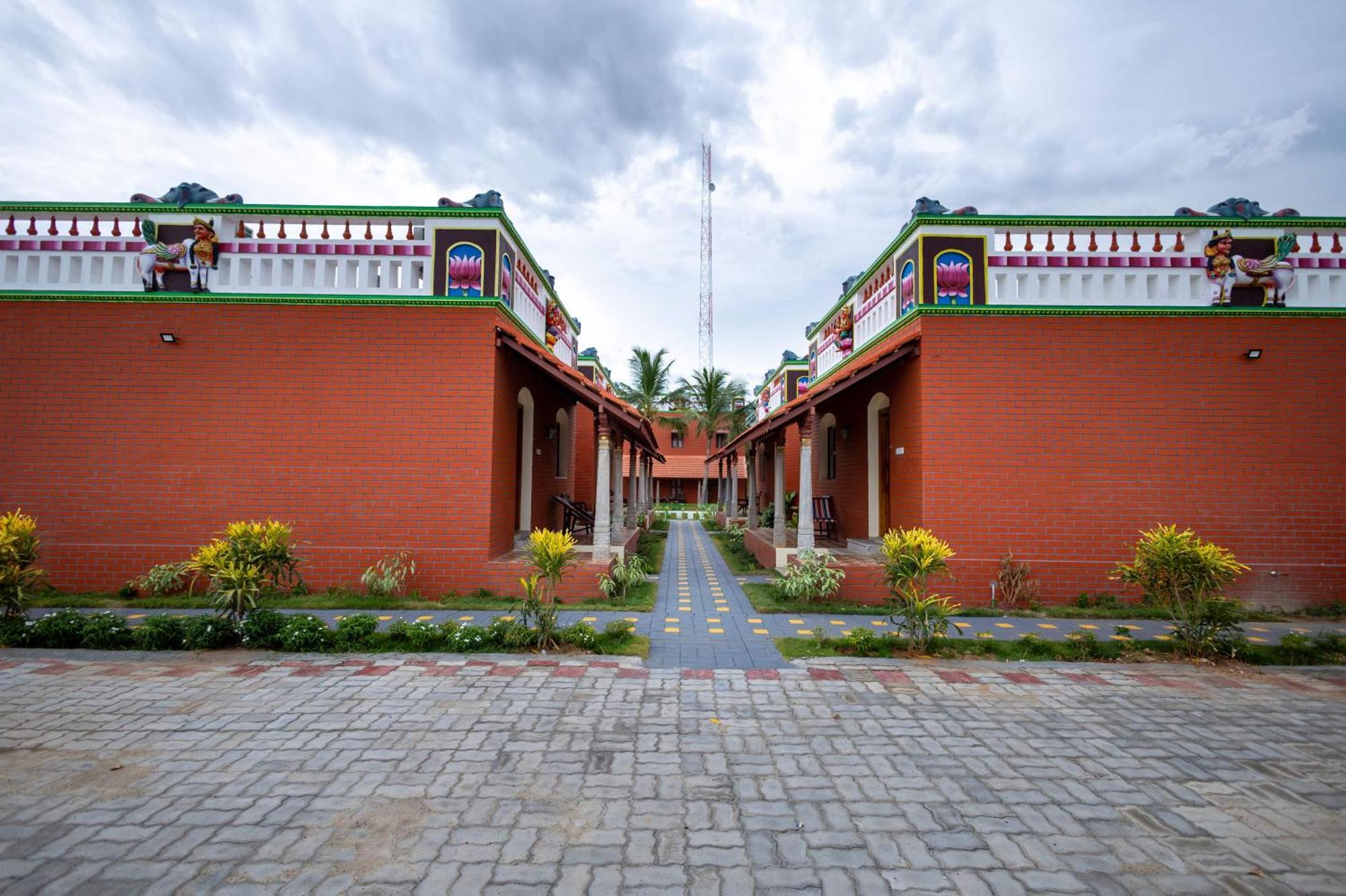Chettinad Heritage Wellness Resorts Mithilaipatti Bagian luar foto